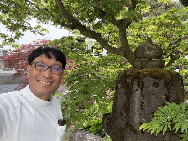ハウチワカエデでにっこりの店主、三代目の土屋幸太郎です。