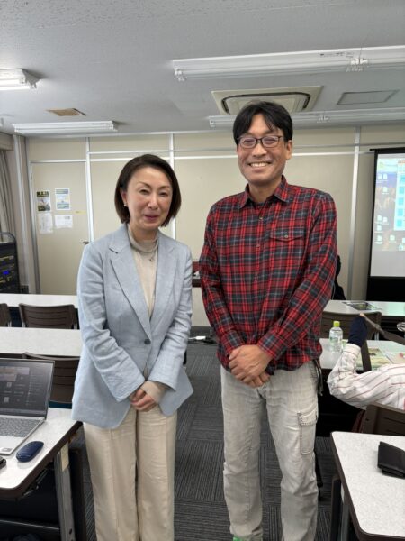 生殖遺伝と着床前診断の講義後に朱丞華先生と記念撮影